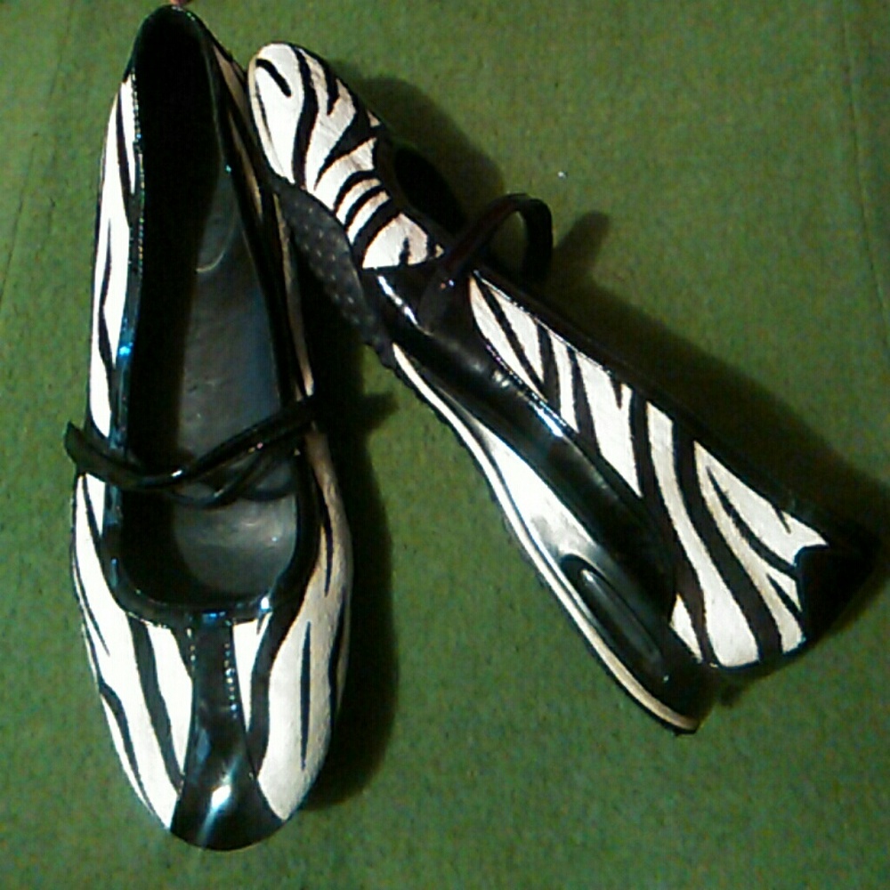 Cole hann Nike air flats